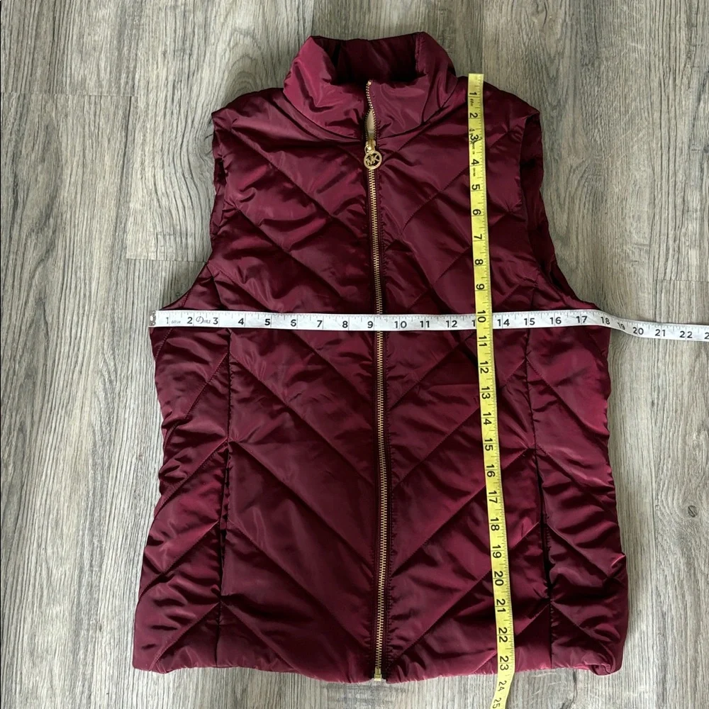 Michael Kors Dark Ruby Quilted Puffer Vest Gold Zip Size Small NWT